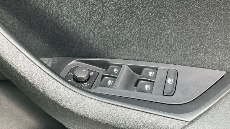 Skoda Karoq 1.0 TSI SE L 5dr Petrol Estate